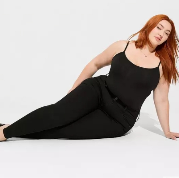 Torrid Foxy Cami: Black Fitted Camisole Sleeveless Top - Picture 2 of 11